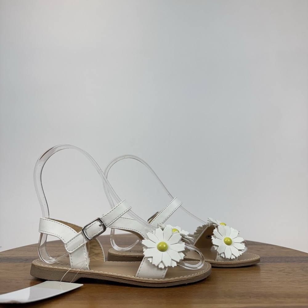 New NWT Little Girls Nordstrom Rack White Faux Leather Daisie Sandals Size 11 C‎